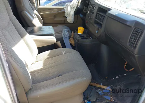 2008 Chevrolet Express Work Van z USA, uszkodzony, nr VIN 1GCFG15X881219294